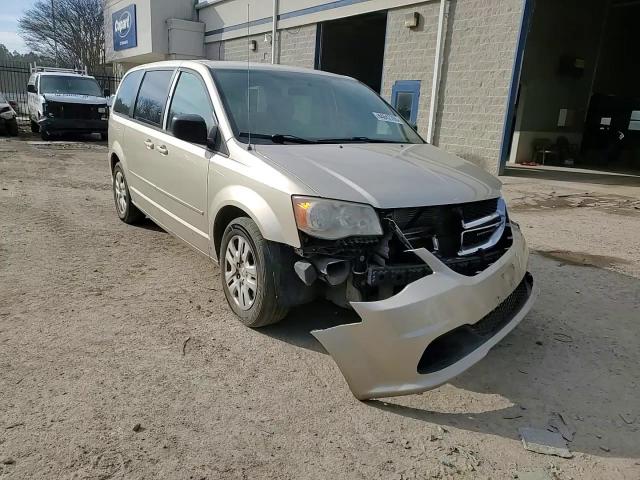 2014 Dodge Caravan - Image 12