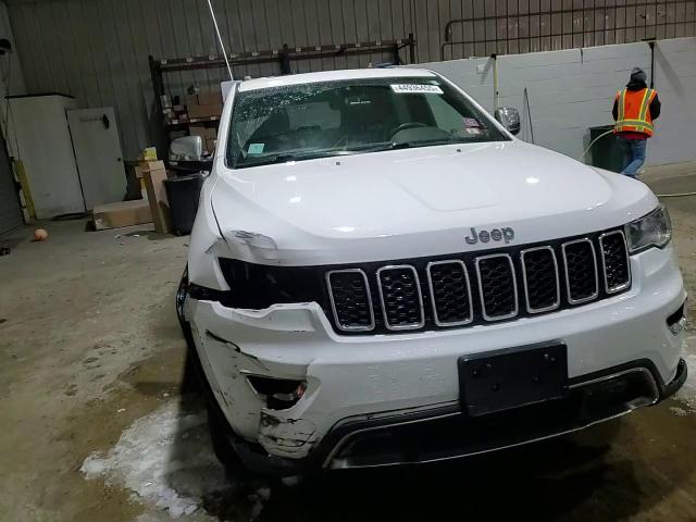 2018 Jeep Grand Cherokee - Image 14
