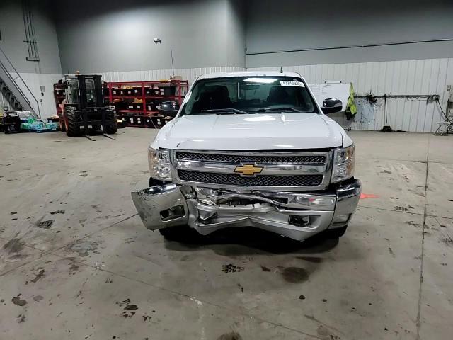 2013 Chevrolet Silverado - Image 11