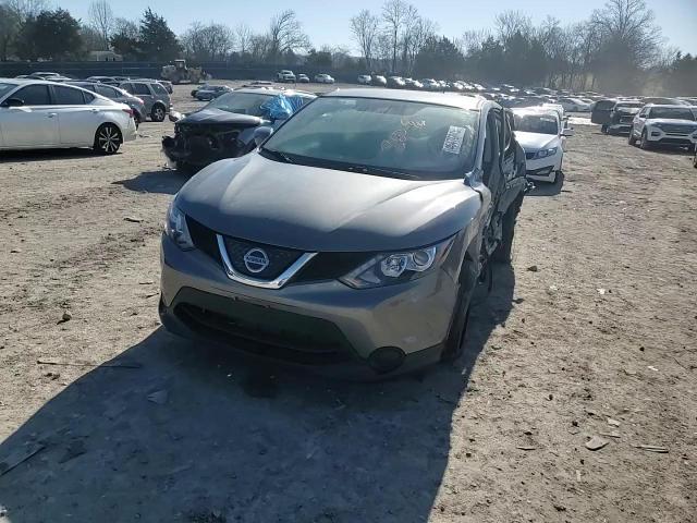 2018 Nissan Rogue - Image 12