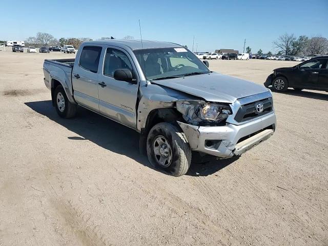 2015 Toyota Tacoma - Image 11