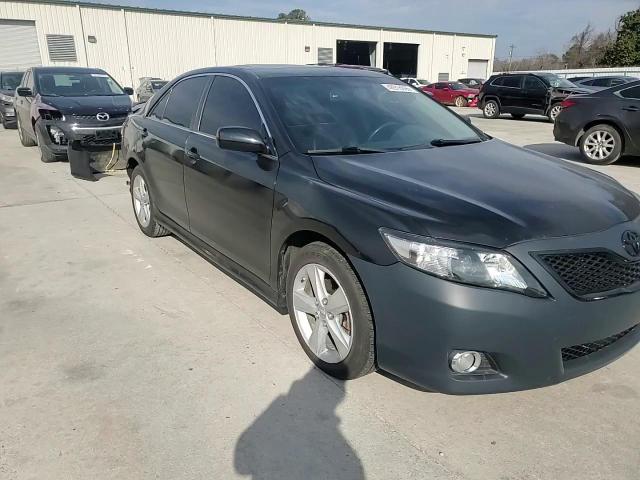 2011 Toyota Camry - Image 11