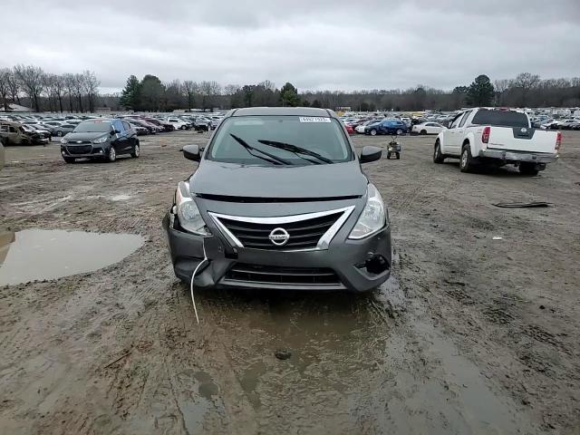 2016 Nissan Versa - Image 11