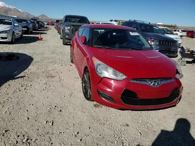 2013 Hyundai Veloster - Image 11