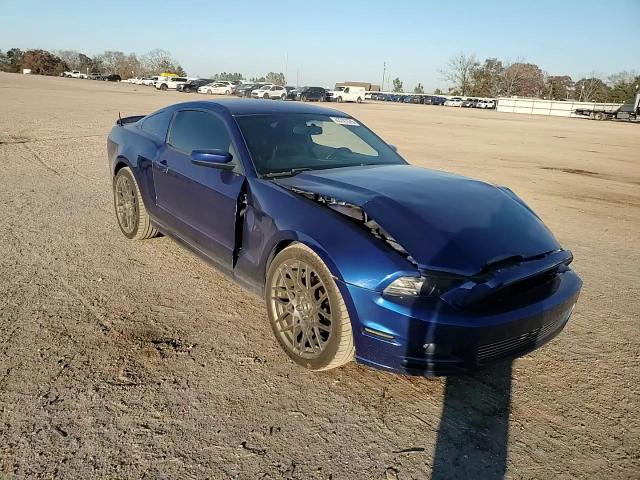 2014 Ford Mustang - Image 11