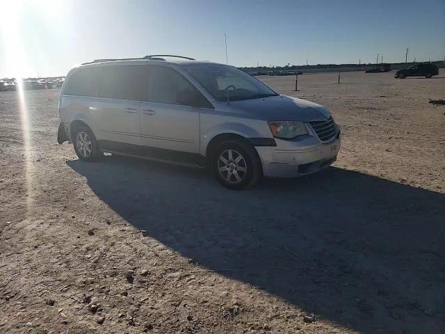 2008 Chrysler Town & Country - Image 12