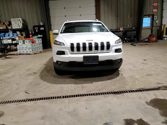2016 Jeep Grand Cherokee - Image 12
