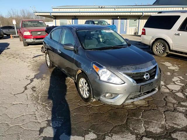 2018 Nissan Versa - Image 13