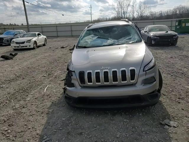 2015 Jeep Grand Cherokee - Image 11