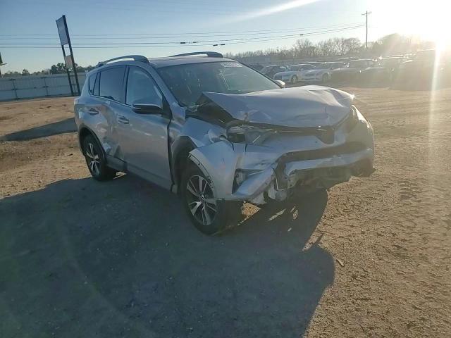 2018 Toyota RAV 4 - Image 11