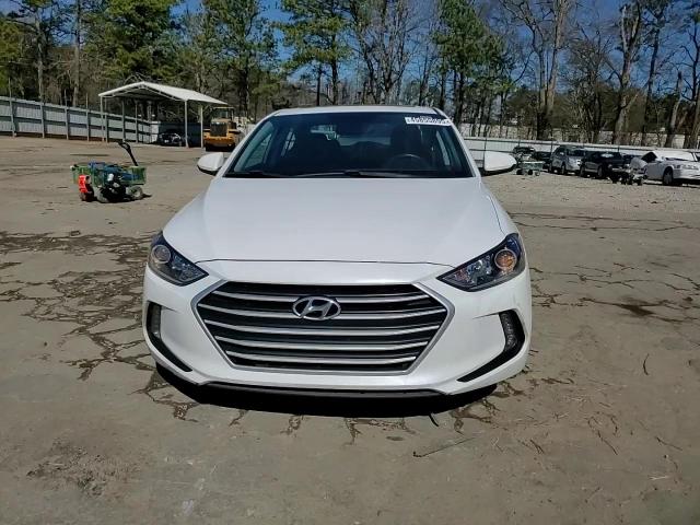 2018 Hyundai Elantra - Image 13
