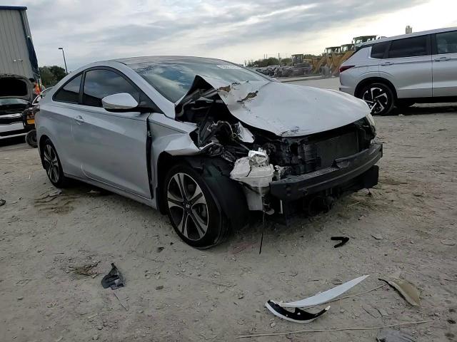 2014 Hyundai Elantra - Image 11