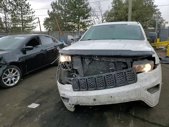 2018 Jeep Grand Cherokee - Image 11