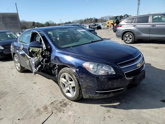 2009 Chevrolet Malibu - Image 10