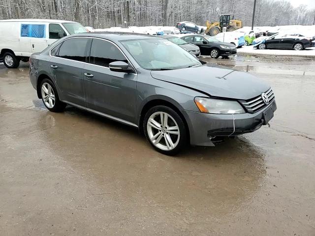 2015 Volkswagen Passat - Image 13