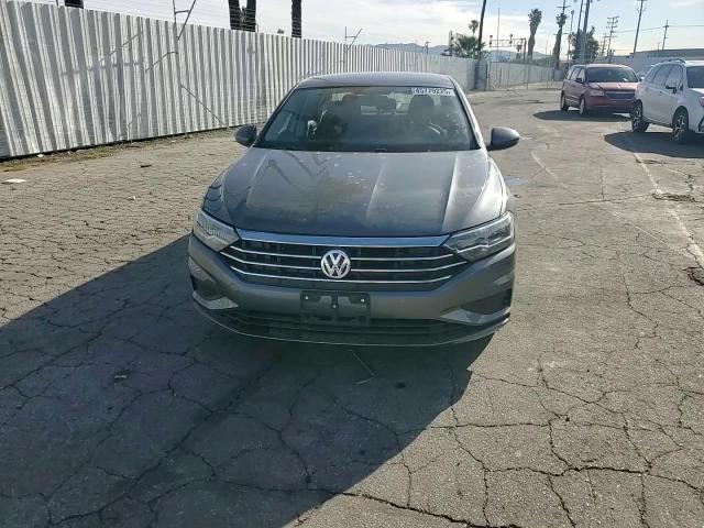 2021 Volkswagen Jetta - Image 10