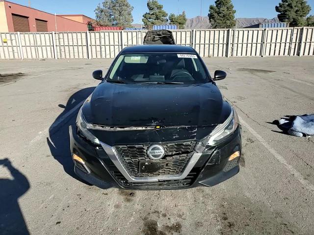 2021 Nissan Altima - Image 11