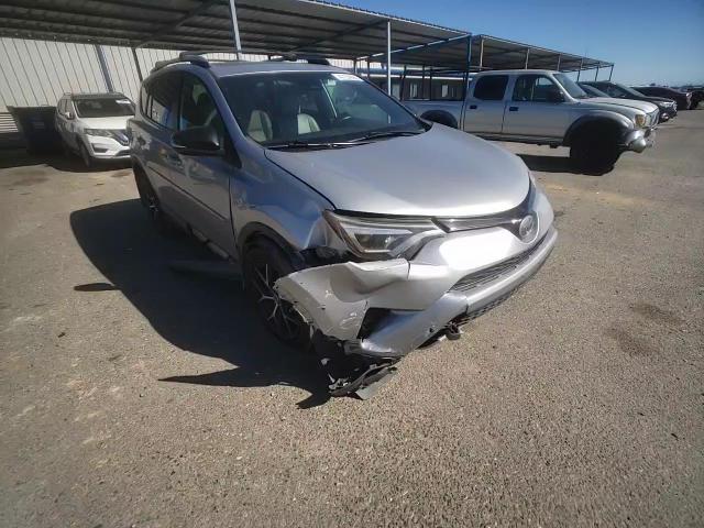 2017 Toyota RAV 4 - Image 11