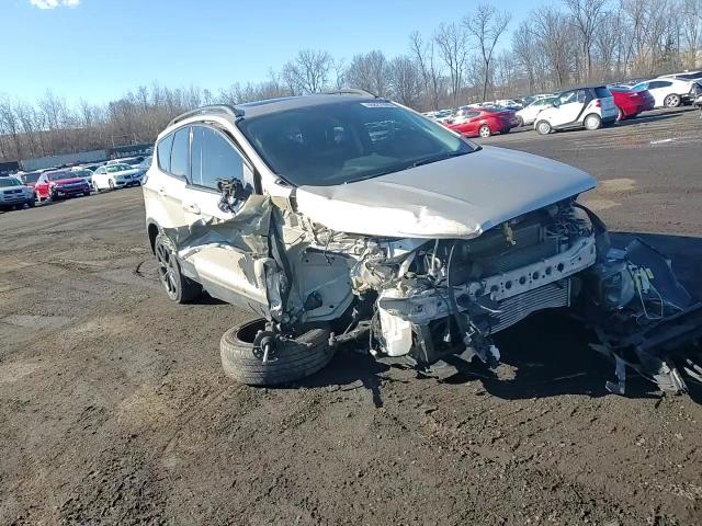 2017 Ford Escape - Image 11