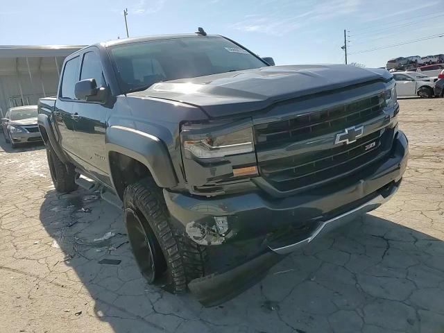 2017 Chevrolet Silverado - Image 13