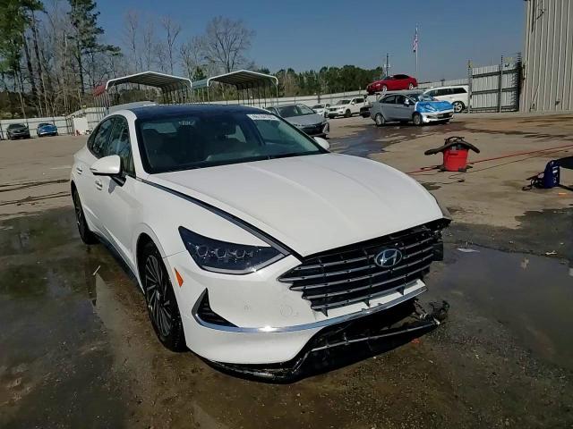 2021 Hyundai Sonata - Image 13