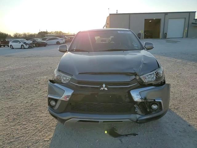 2019 Mitsubishi Outlander - Image 11