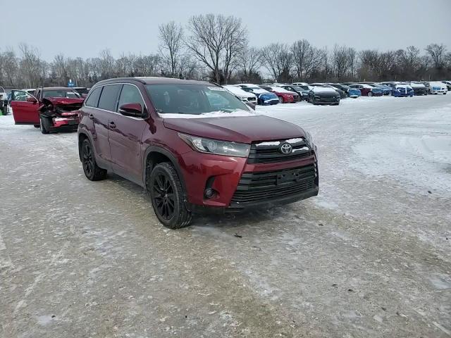 2019 Toyota Highlander - Image 12