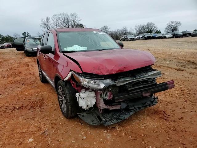 2019 Mitsubishi Outlander - Image 11