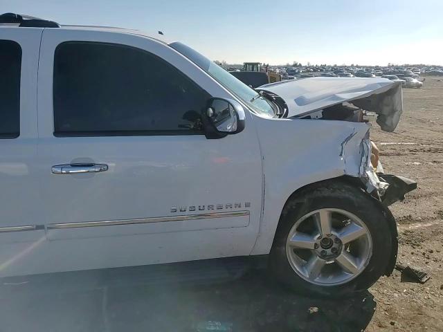 2009 Chevrolet Suburban - Image 11