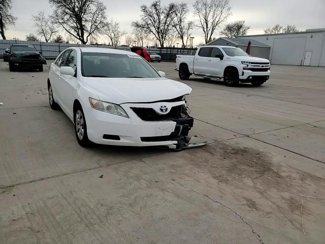 2009 Toyota Camry - Image 10
