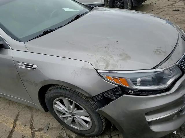 2017 Kia Optima - Image 11