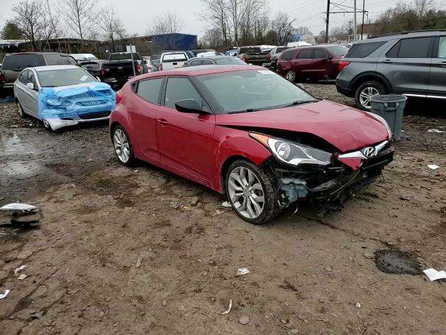 2015 Hyundai Veloster - Image 10
