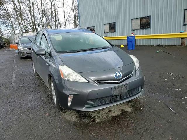 2012 Toyota Prius - Image 11