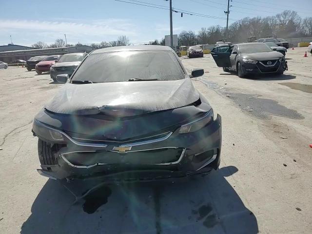 2016 Chevrolet Malibu - Image 11