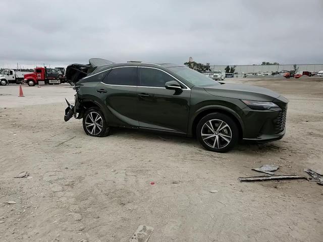 2023 Lexus RX - Image 11
