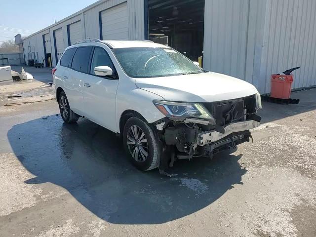 2018 Nissan Pathfinder - Image 15