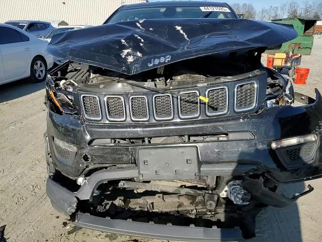 2018 Jeep Compass - Image 10