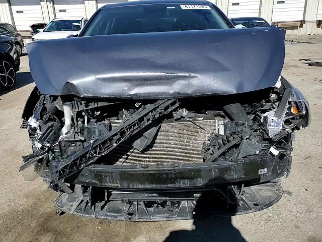 2019 Hyundai Elantra - Image 11