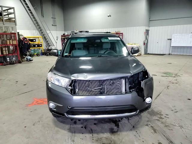 2013 Toyota Highlander - Image 12
