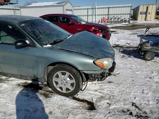 2005 Ford Taurus - Image 11