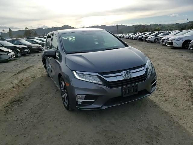 2018 Honda Odyssey - Image 12