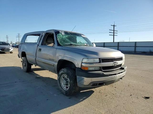 2002 Chevrolet Silverado - Image 11