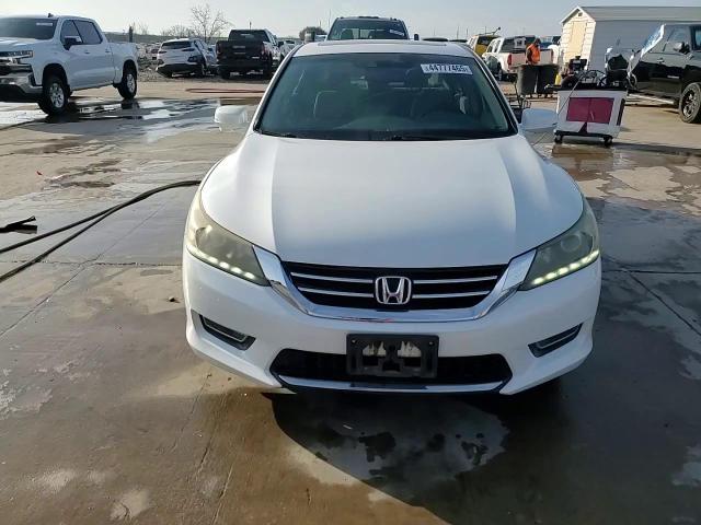 2013 Honda Accord - Image 13