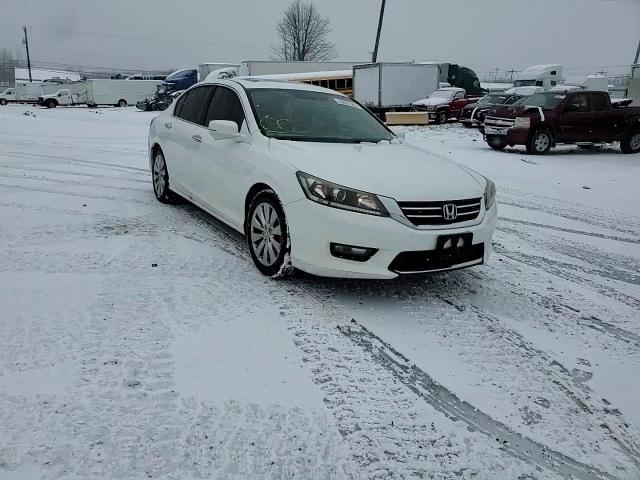 2015 Honda Accord - Image 13