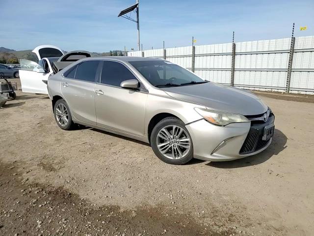 2015 Toyota Camry - Image 11