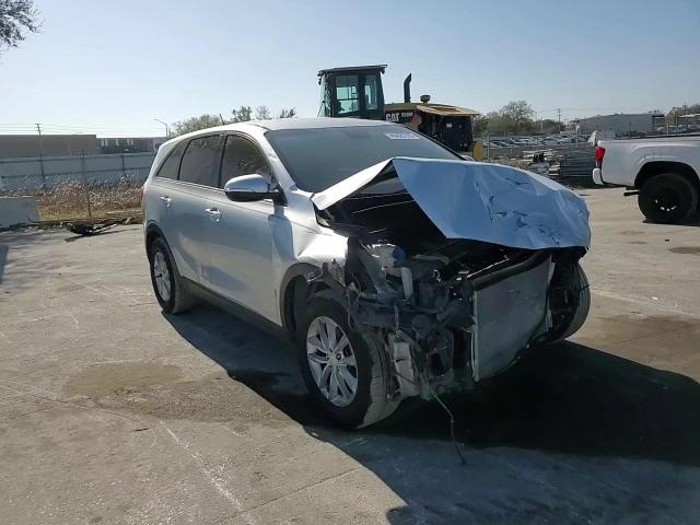 2018 Kia Sorento - Image 12