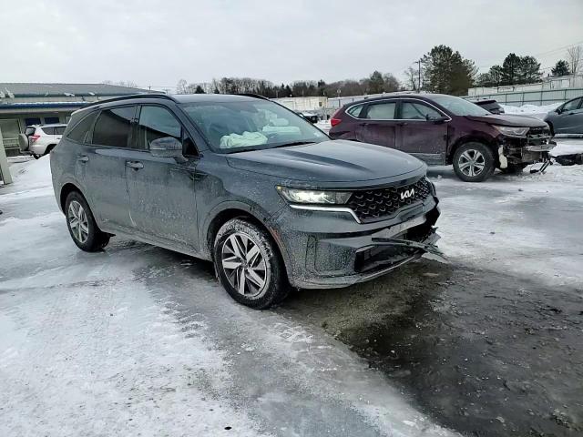 2022 Kia Sorento - Image 11