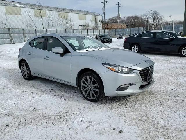 2018 Mazda 3 - Image 11