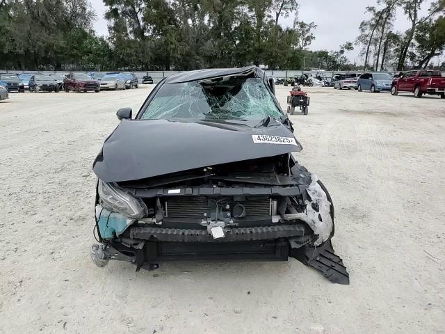 2021 Nissan Altima - Image 10