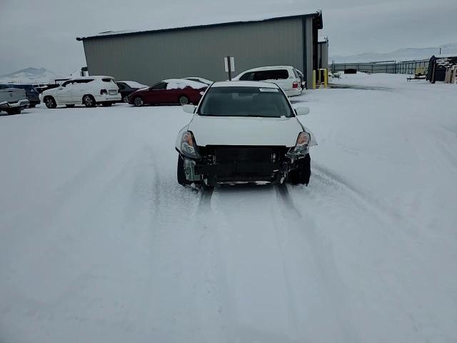 2009 Nissan Altima - Image 11